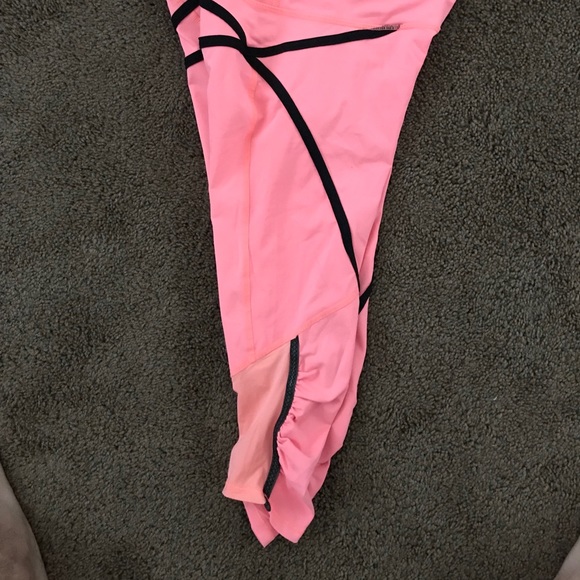 Lululemon cropped leggings orange Neon size 6 - Picture 7 of 8